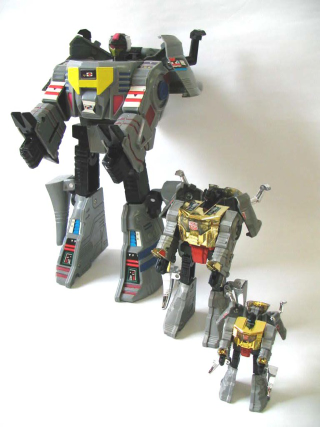 Illustration for article titled These Transformers Might be Fake, But They're Still So Cool